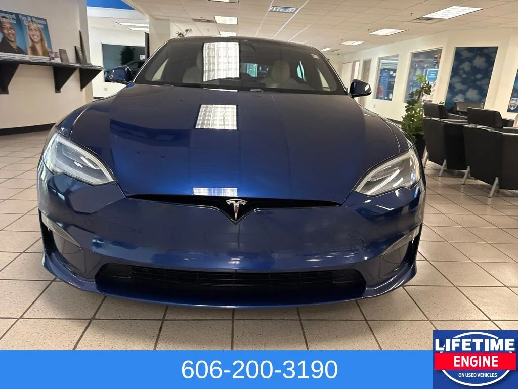 Used 2021  Tesla Plaid image 3