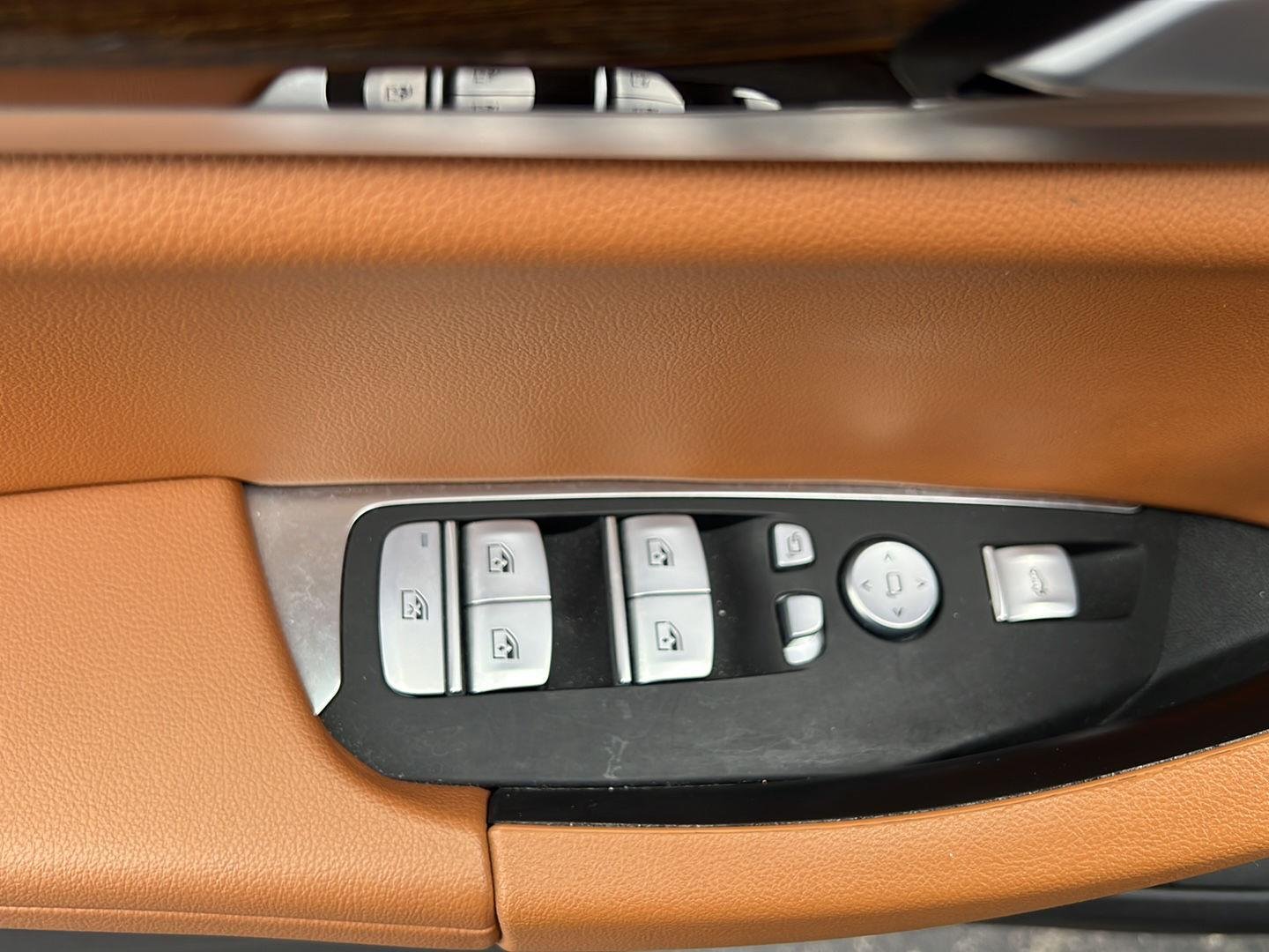 Used 2023 Skyscraper Gray Metallic BMW xDrive30i image 14