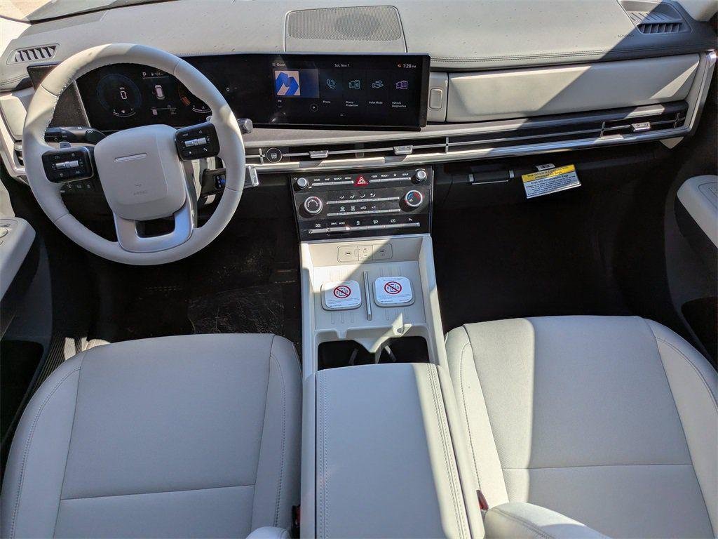 New 2026 Black Hyundai SE FWD image 15