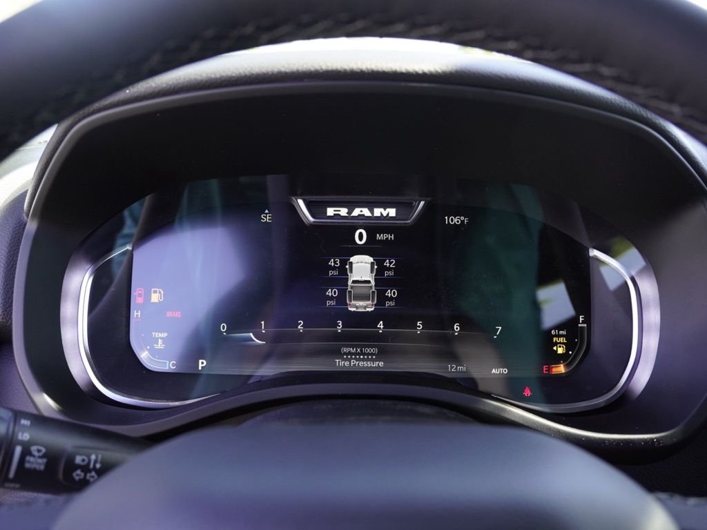 New 2026 Granite Crystal Metallic Clear-Coat Exterior Paint RAM Big Horn/Lone Star image 13