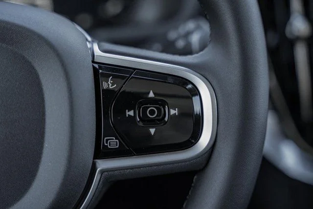 2026 Volvo XC90 Plus - Photo 25