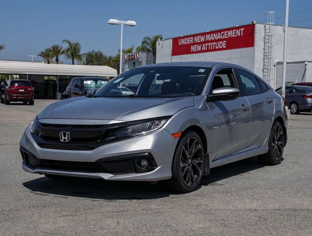 Used 2021  Honda Sport image 7