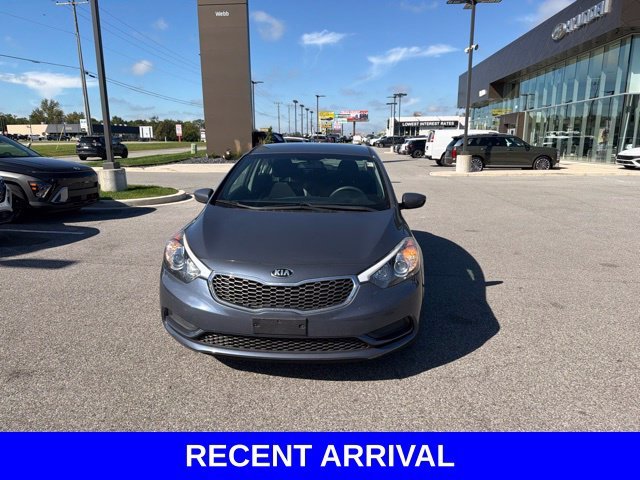 Used 2016 Blue Kia LX image 5