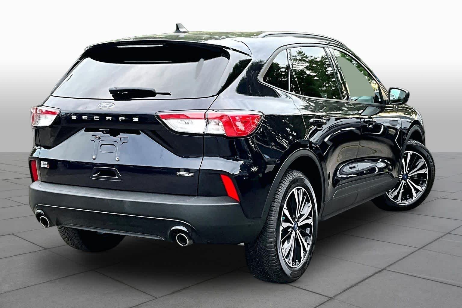 Used 2021 Antimatter Blue Ford SE Hybrid image 13