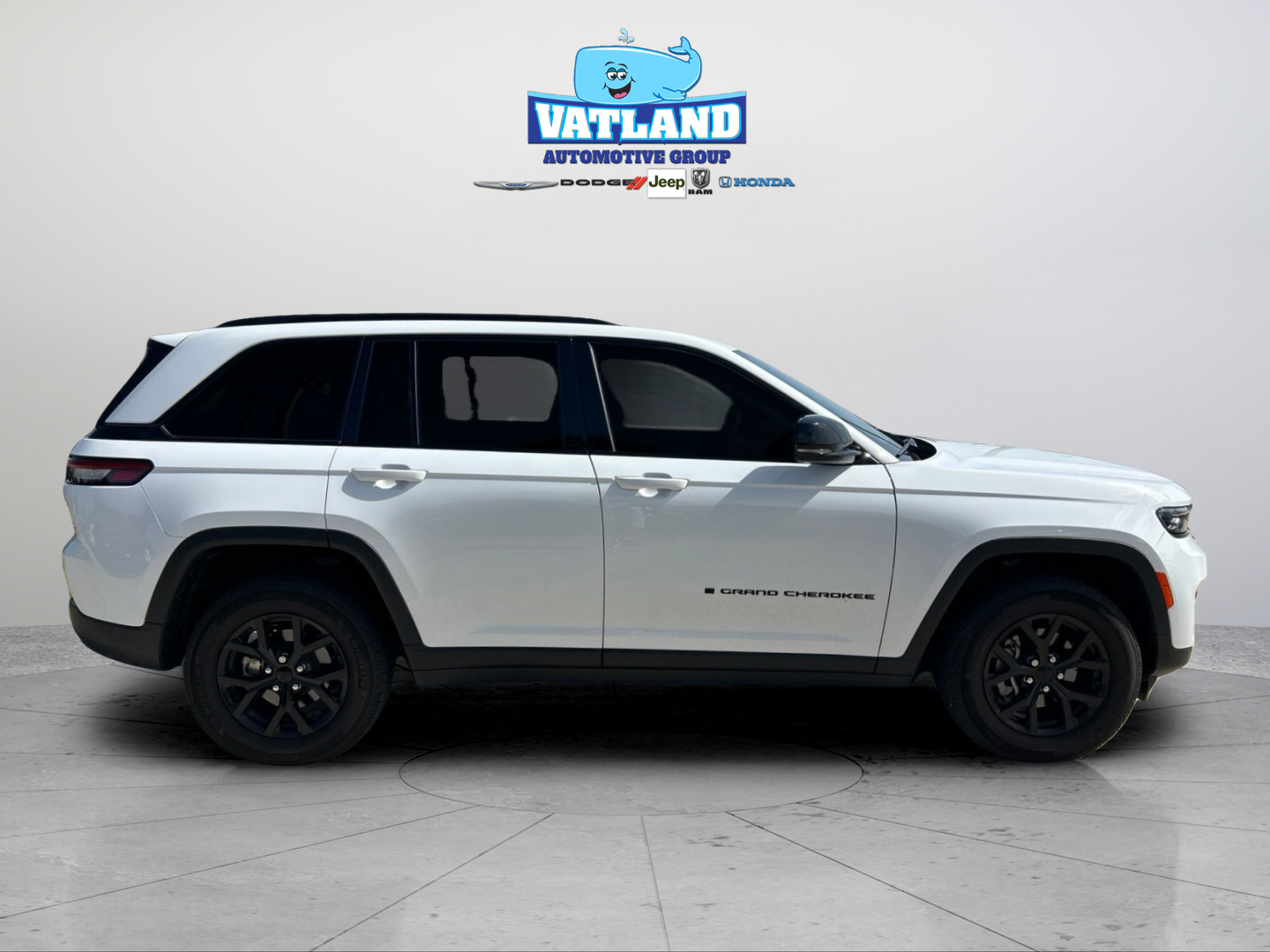 Certified Used 2024 White Jeep Altitude image 6