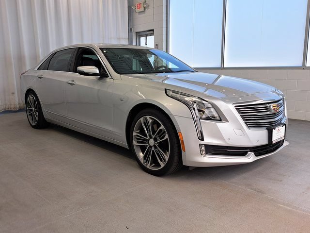 Used 2018 RADIANT SILVER METALLIC Cadillac Platinum AWD image 4