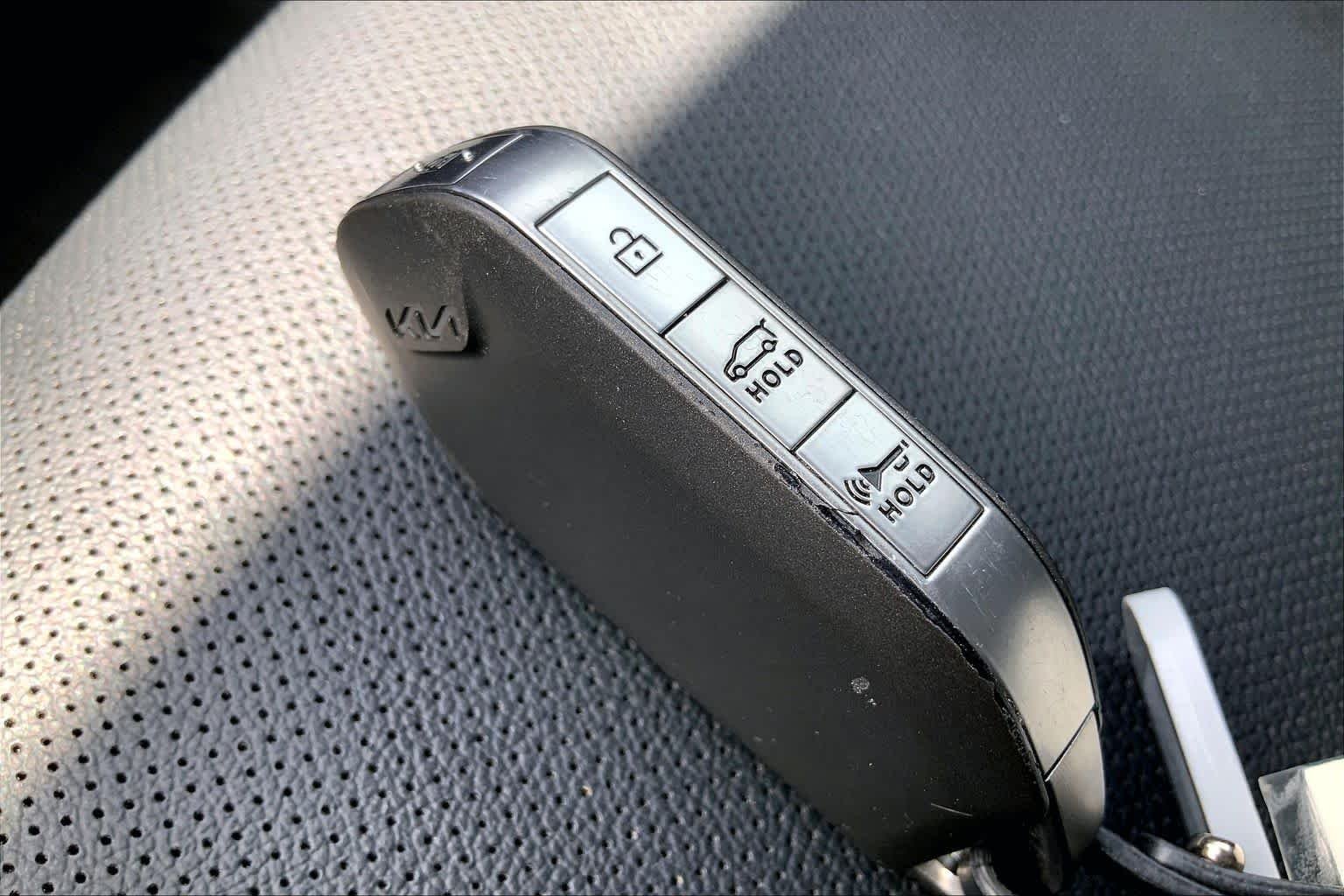 Certified Used 2026 Glacial White Kia EX image 29