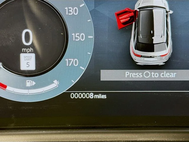 New 2026 Zadar Grey Land Rover S image 13