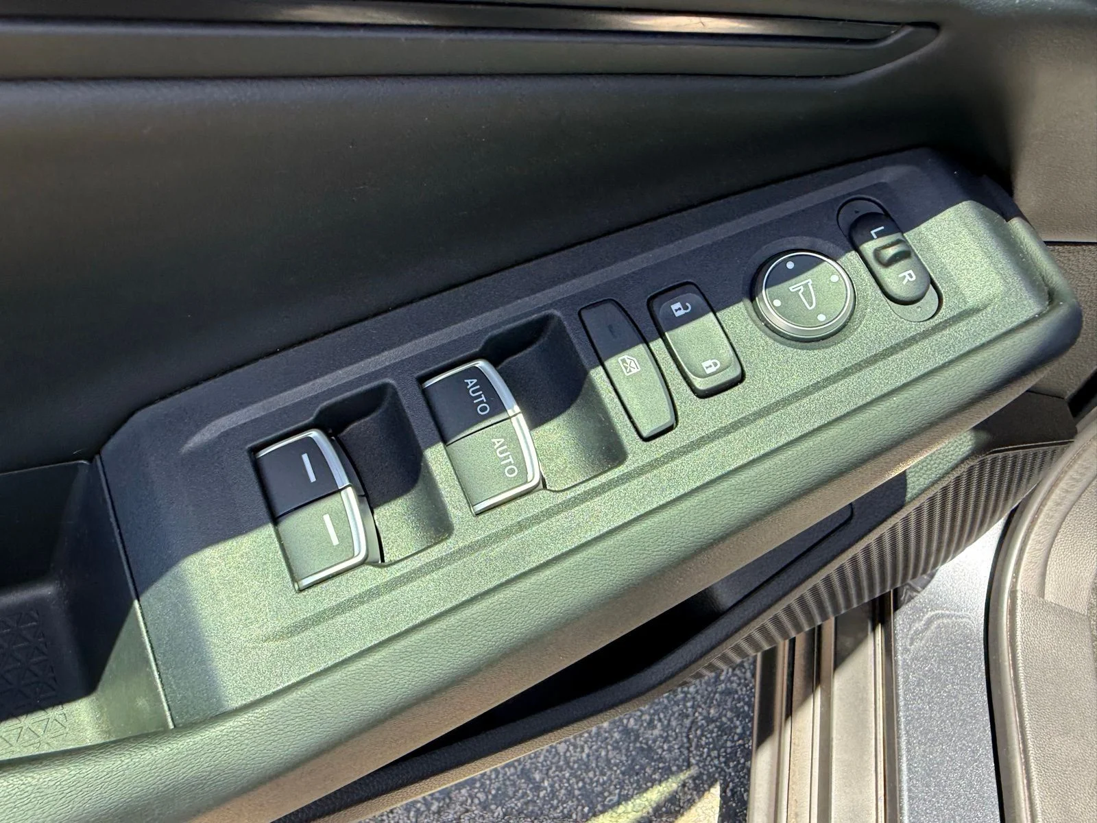 2025 Honda Accord SE - Photo 12