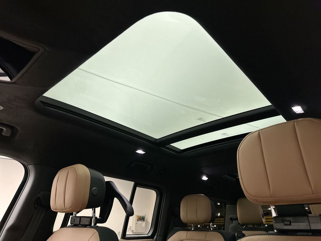 New 2026 Woolstone Green Metallic Land Rover X image 20