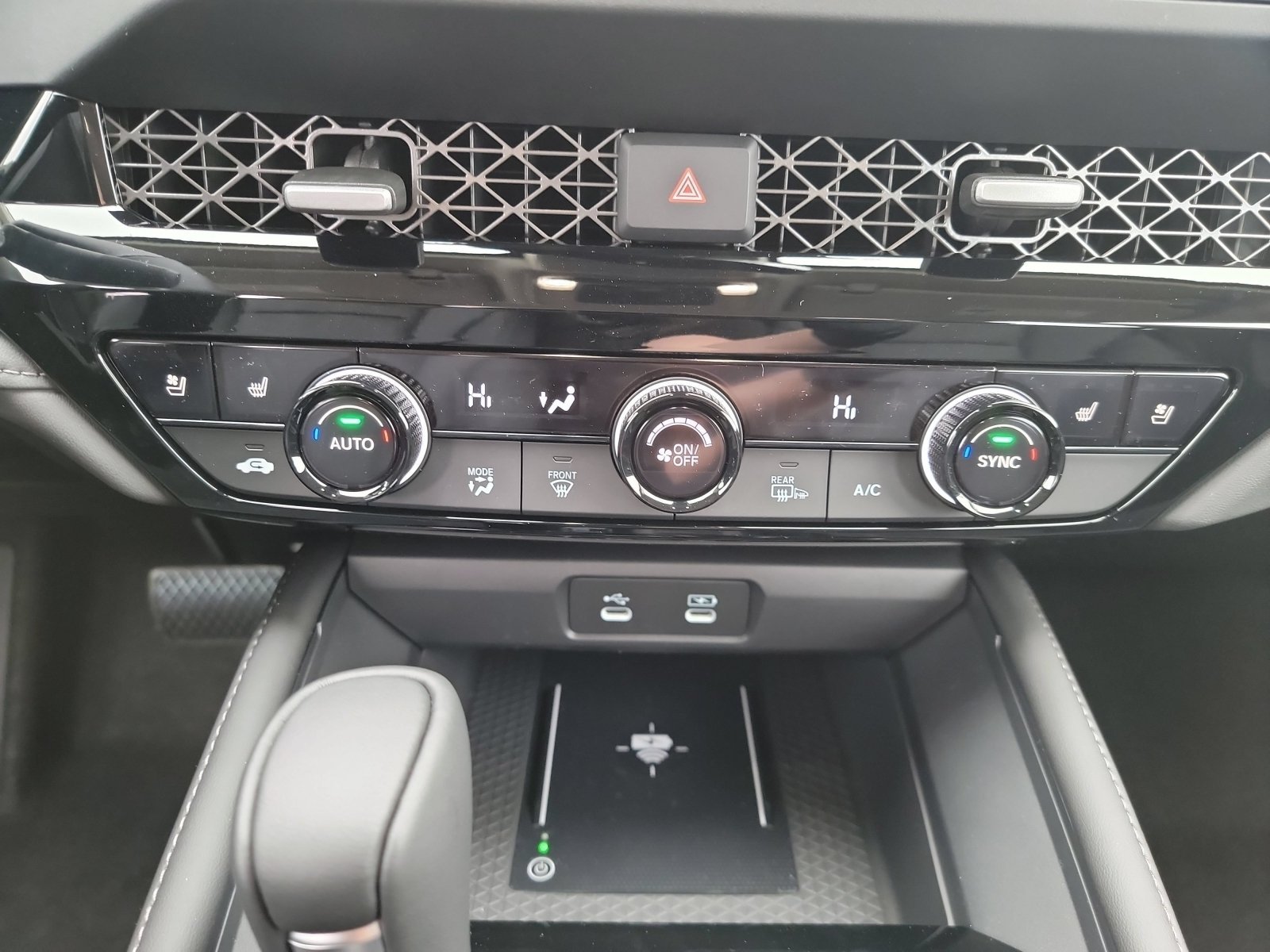 New 2026 Crystal Black Pearl Honda Touring image 18