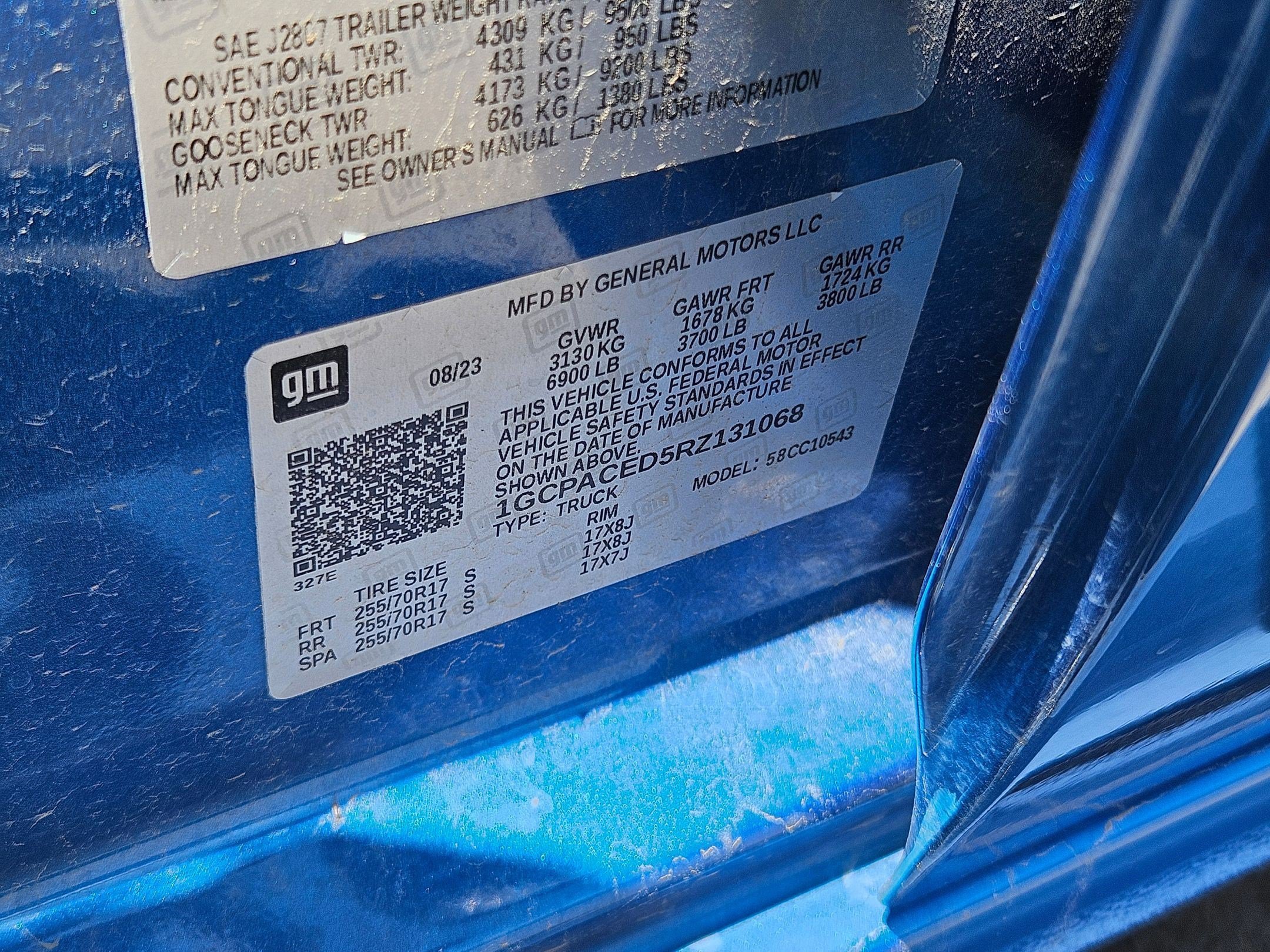 Used 2024 Glacier Blue Metallic Chevrolet LT image 29