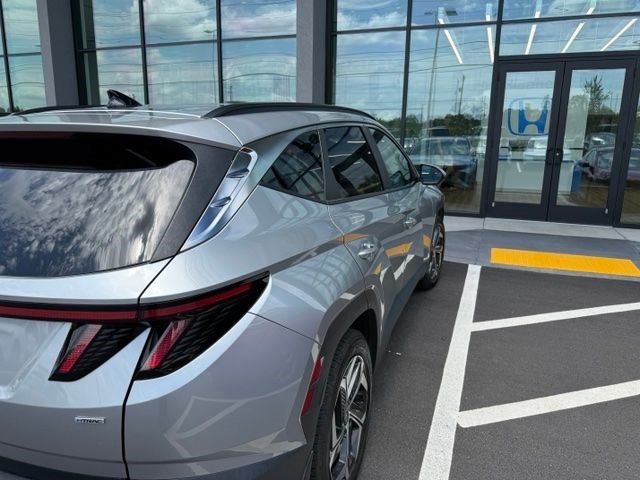 Used 2023 Shimmering Silver Hyundai SEL image 8