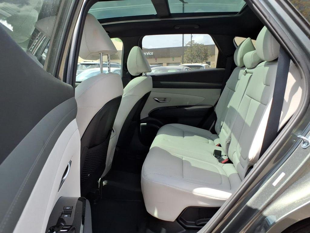 2025 Hyundai Tucson Limited - Photo 10