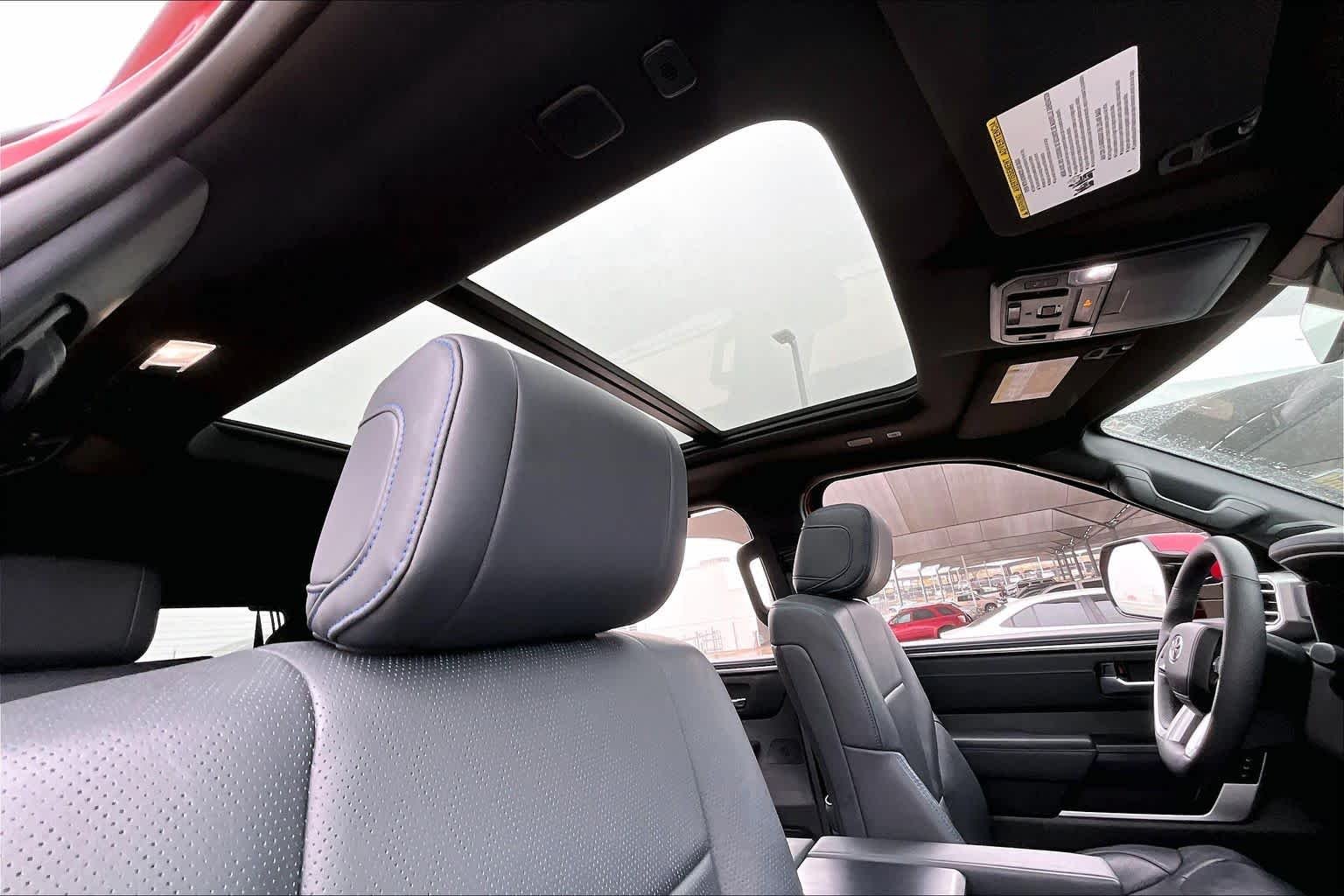 2025 Toyota Sequoia Platinum - Photo 14