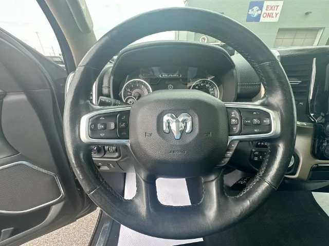 Used 2019 Black Ram Laramie image 17
