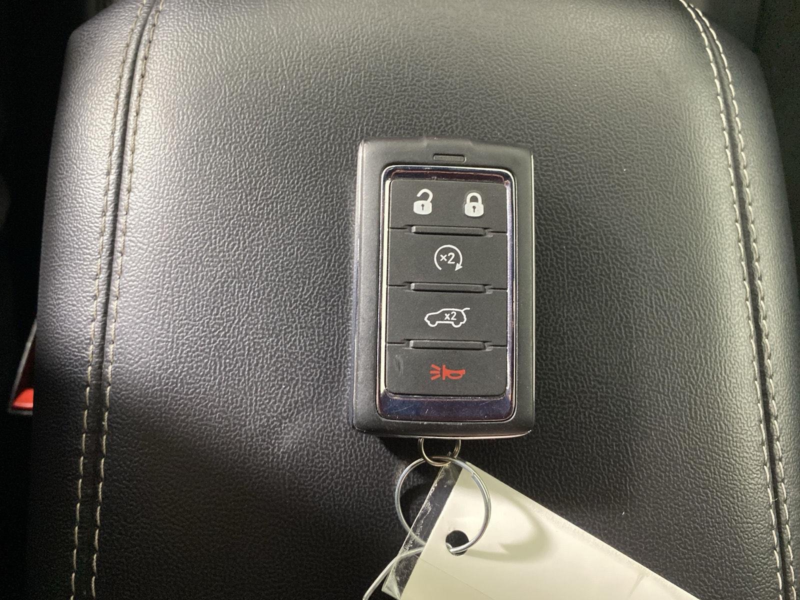 Used 2025 Velvet Red Pearlcoat Jeep Altitude image 24