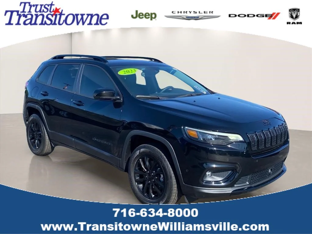Used 2023 Diamond Black Crystal Pearlcoat Jeep Altitude Lux image 1