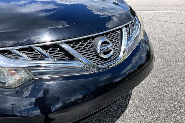 Used 2011 Black Nissan SL image 34
