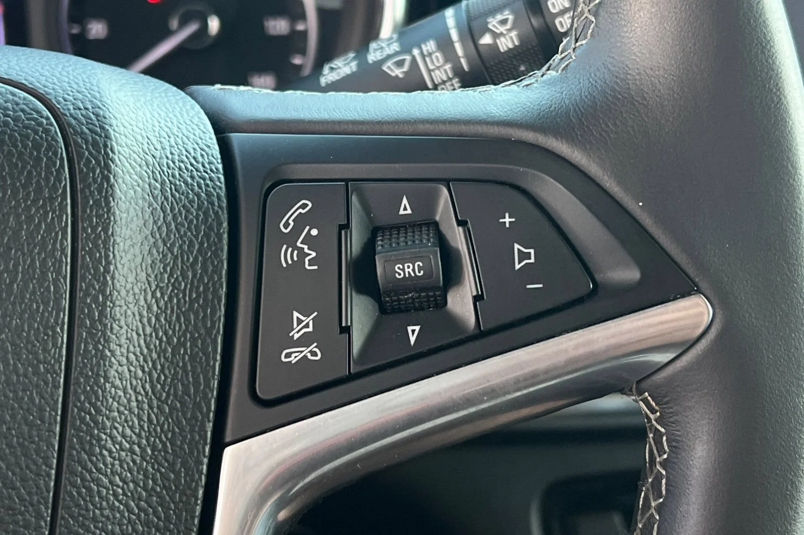 Used 2021 (Includes (MDP) Anthracite lower exterior accent color, Paint code W598F.) Buick Preferred image 32