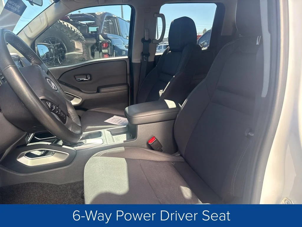 Used 2022 Glacier White Nissan SV image 9