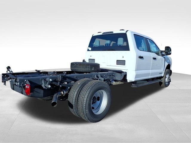 2026 Ford F-350 Super Duty Chassis Cab XL - Photo 9