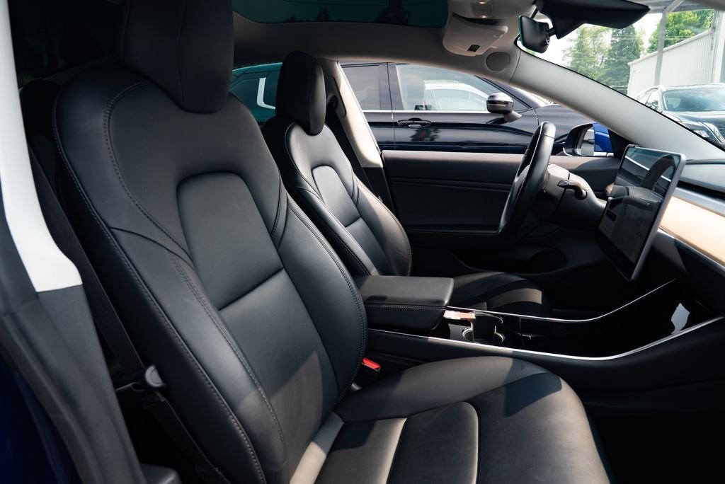 Used 2019 Deep Blue Metallic Tesla Performance image 20