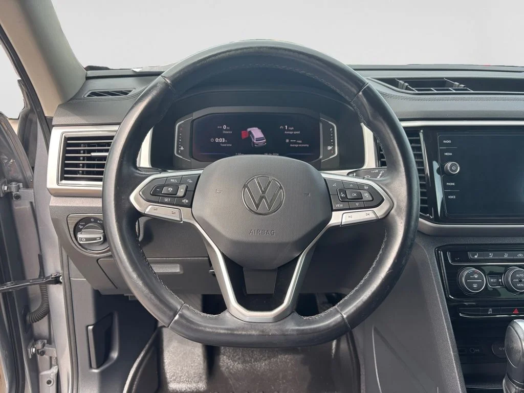 Used 2021 Silver Volkswagen SEL Premium image 11