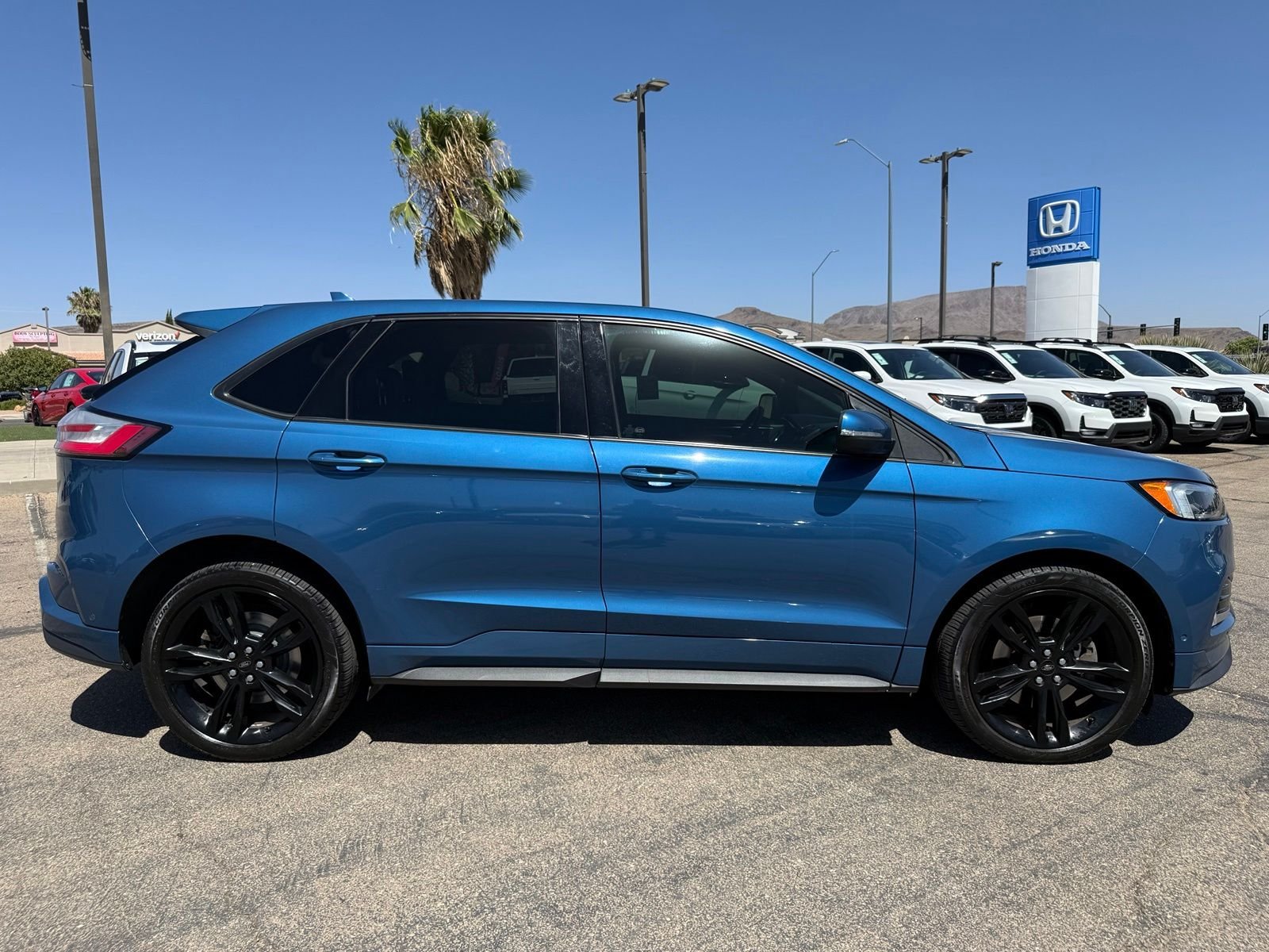 Used 2019  Ford ST image 4