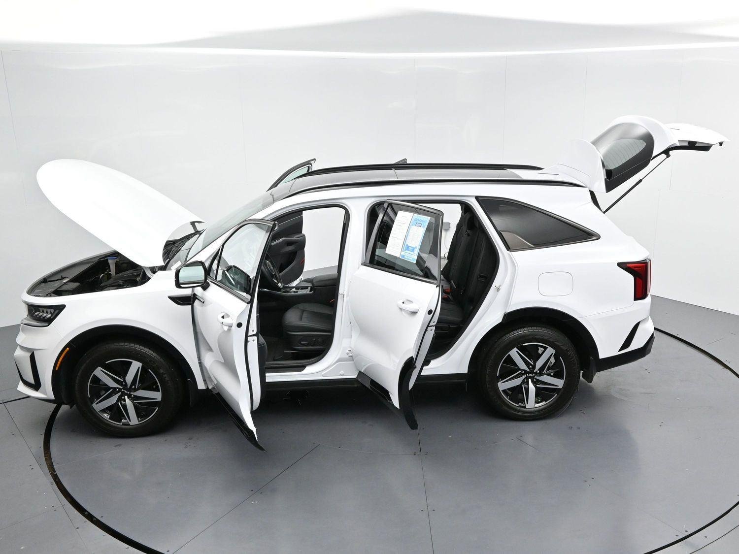 Used 2022 Glacial White Pearl Kia S image 47