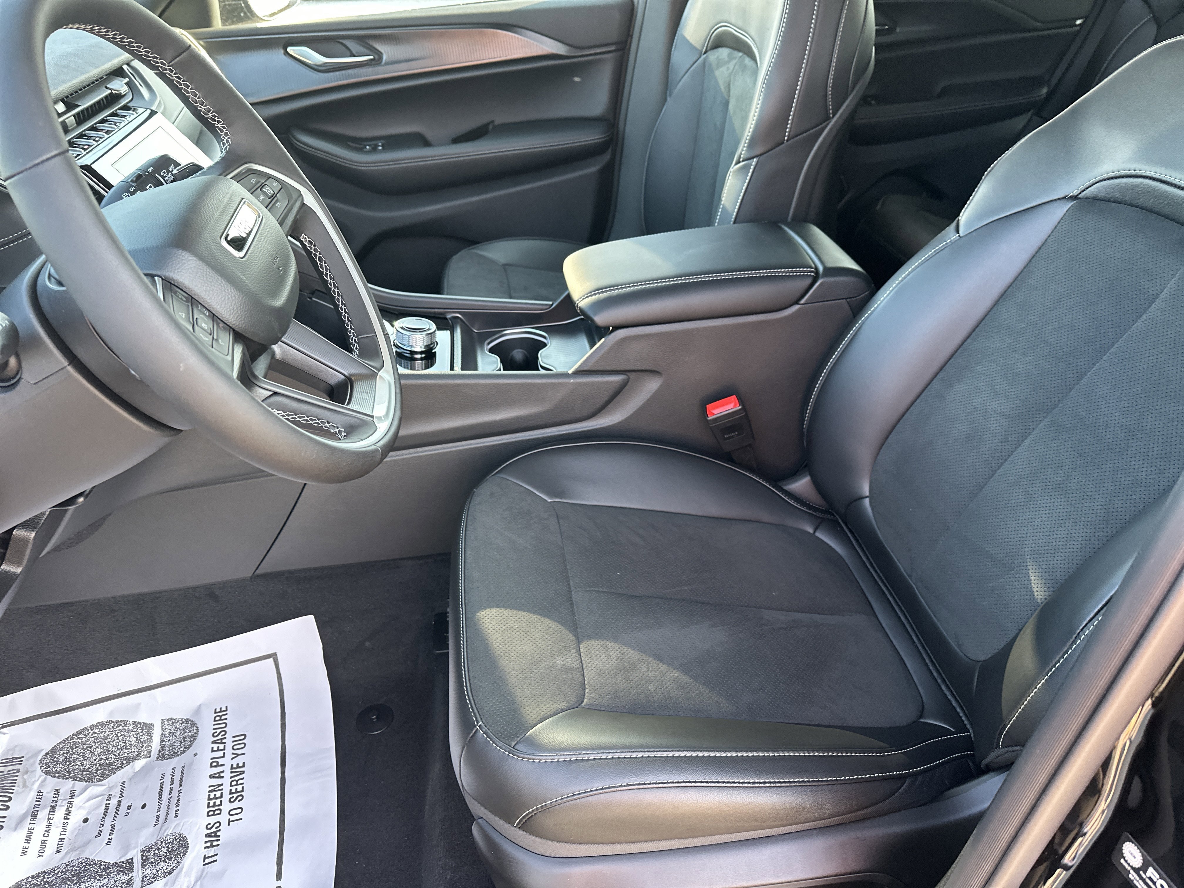 2025 Jeep Grand Cherokee Altitude - Photo 10