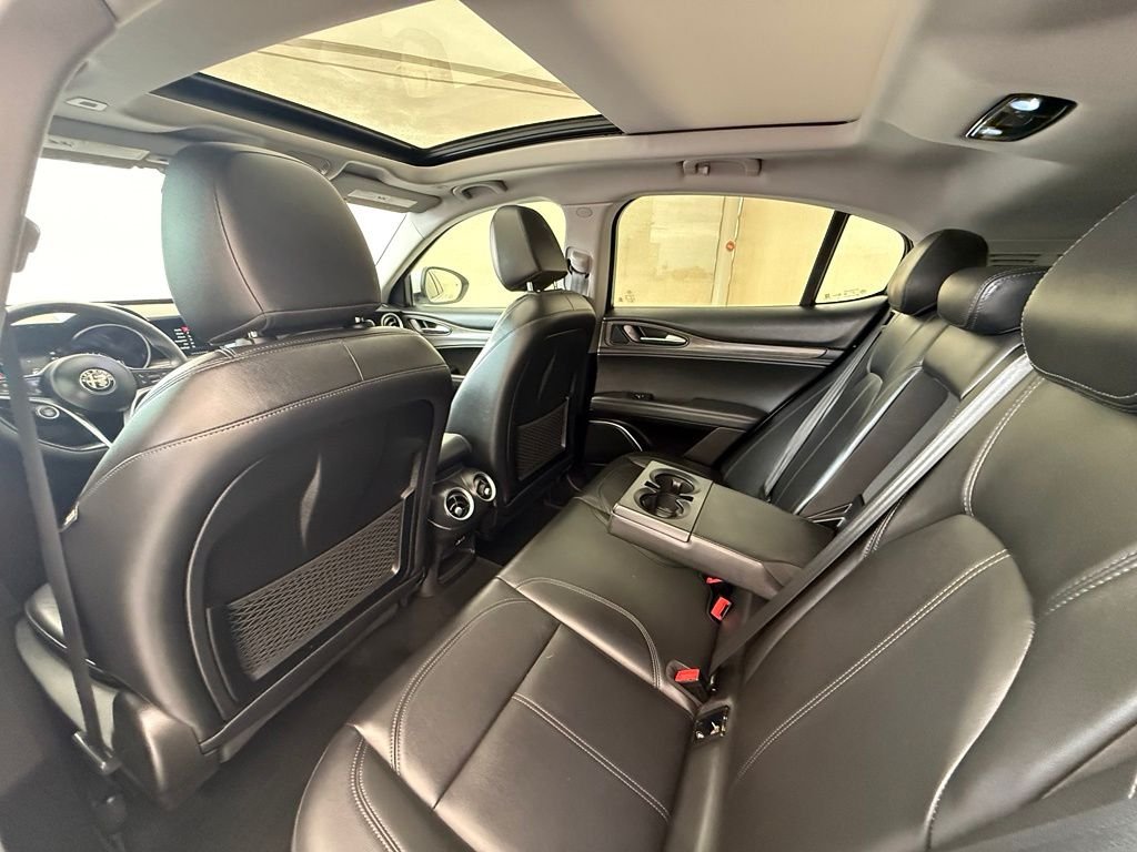 Used 2018 White Alfa Romeo Ti image 19