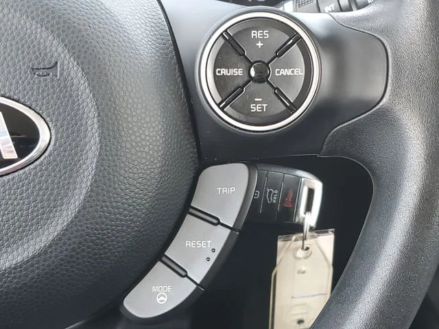 Used 2014 Gray Kia Base image 22