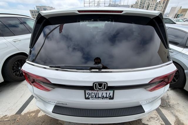 Certified Used 2023 Platinum White Pearl Honda Sport image 9