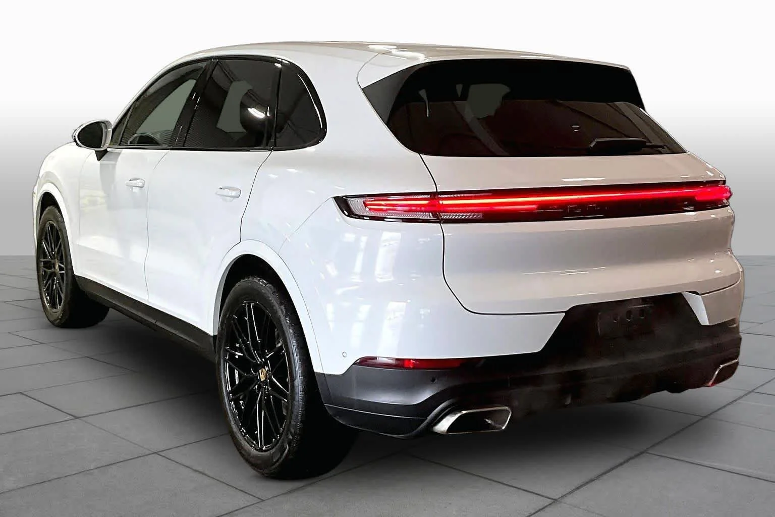 Used 2024 Carrara White Metallic Porsche  image 11