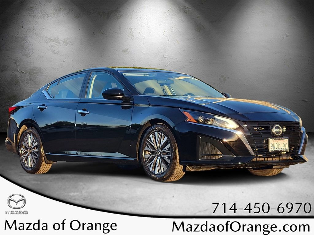2023 Nissan Altima SV