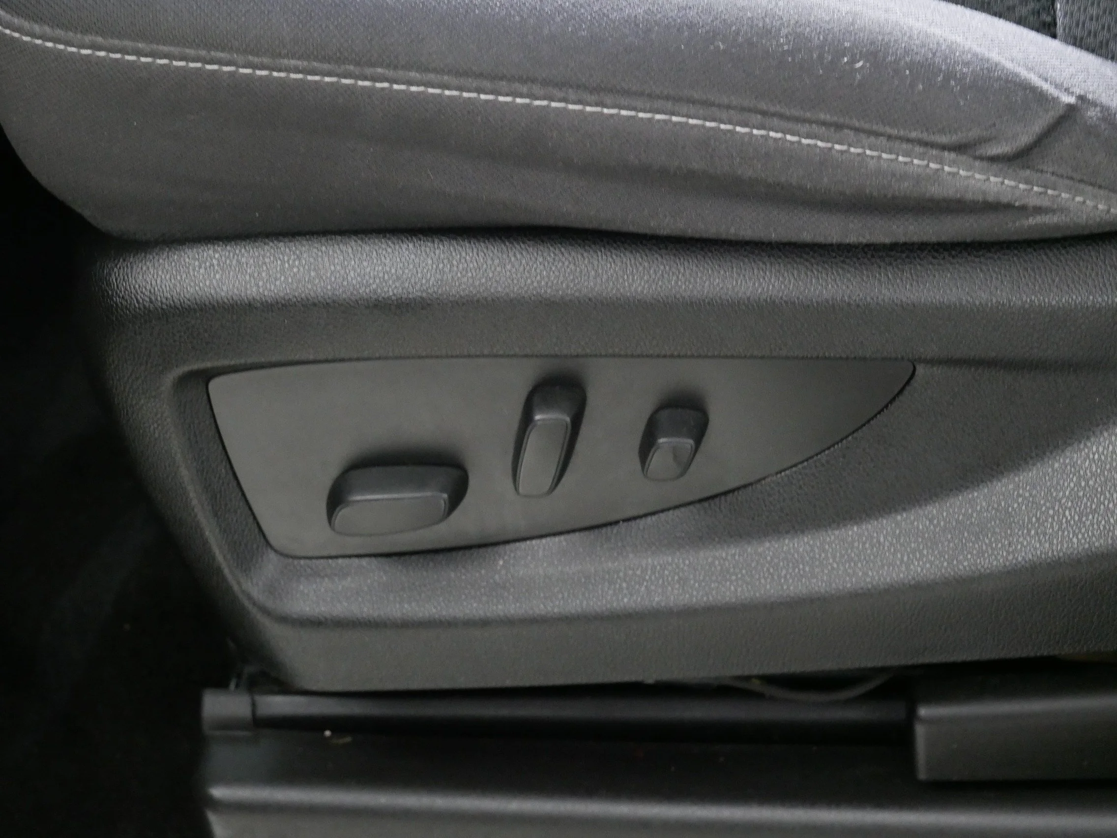 Used 2018 Blue Chevrolet LT image 20
