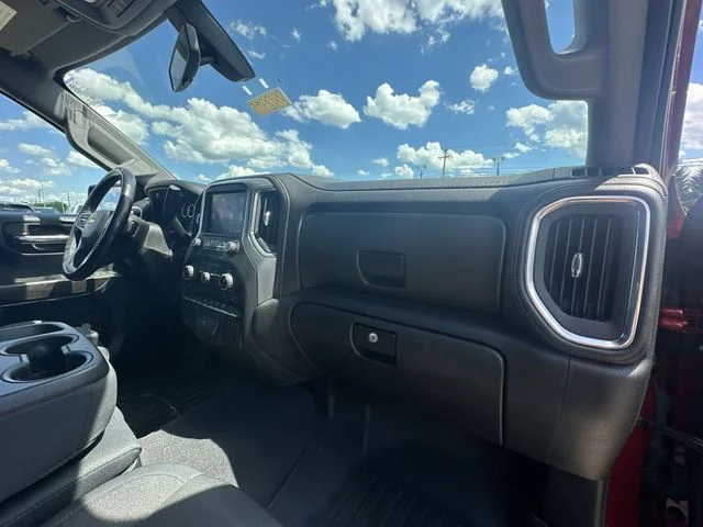 Used 2019 Red Chevrolet LT image 31