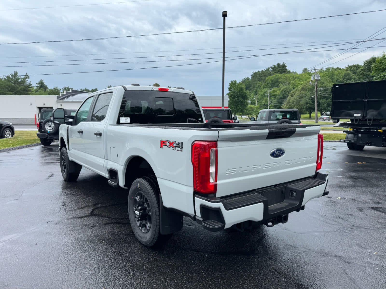New 2026 Avalanche Ford XL image 3