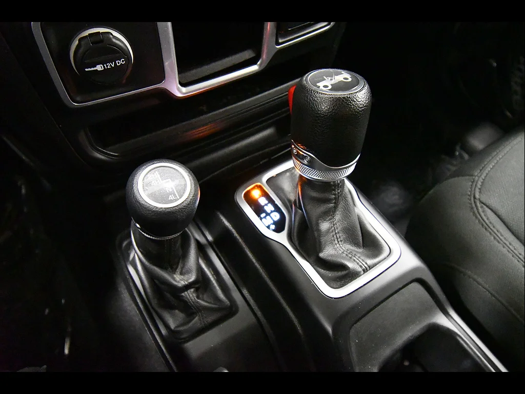 2018 Jeep All-New Wrangler Unlimited Sport - Photo 26