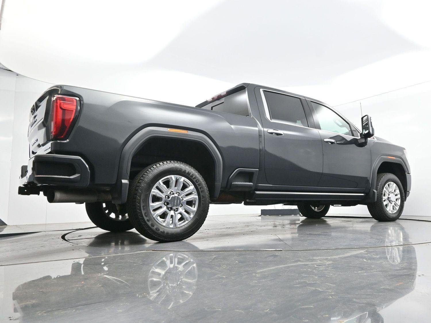 Used 2022 Hunter Metallic GMC Denali image 53