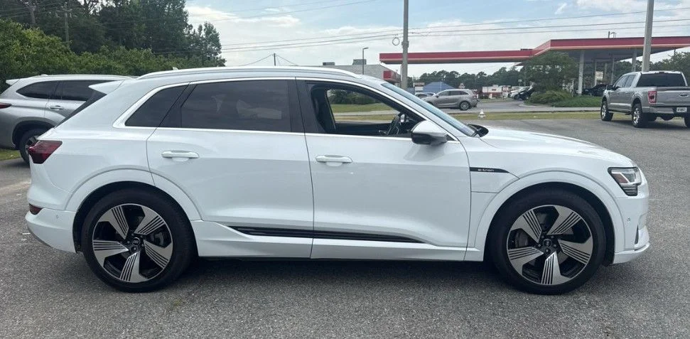 Used 2019 White Audi Prestige image 4