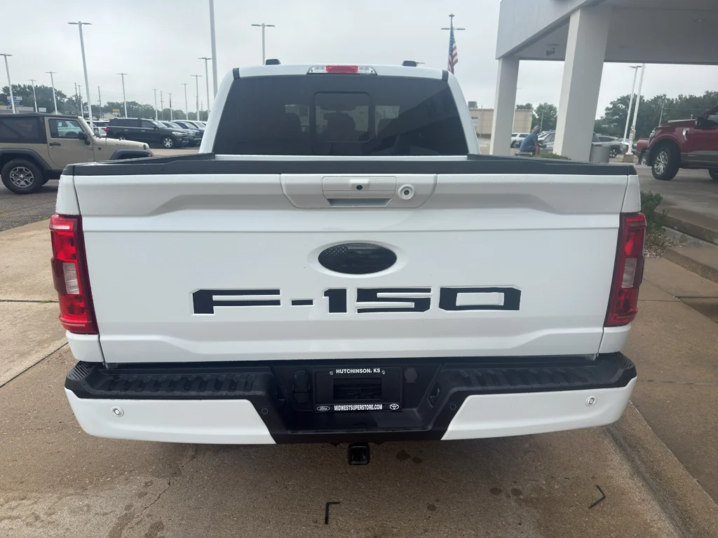 Used 2023 Oxford White Ford XLT image 12