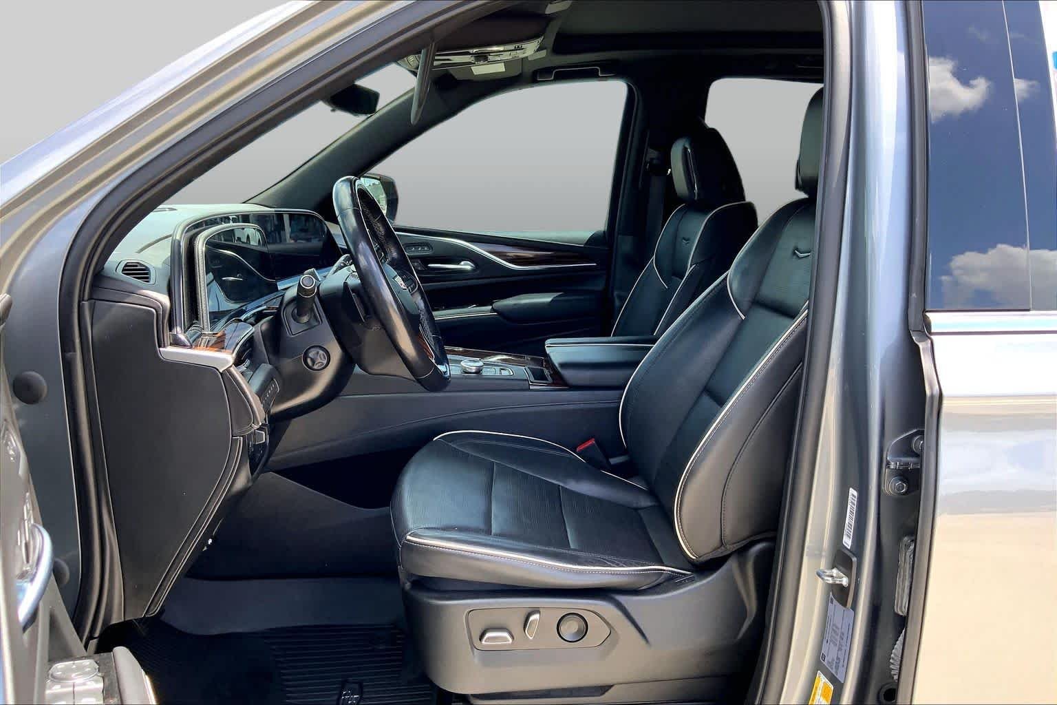 Used 2022 Satin Steel Metallic Cadillac Premium Luxury image 8