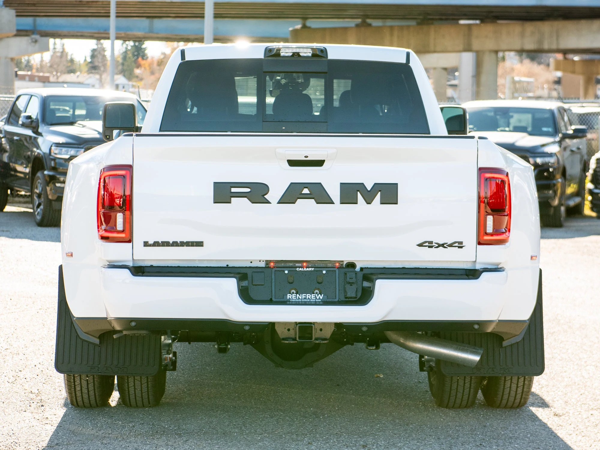 New 2027 White RAM Laramie Night* Mega Cab 4x4, Towing Tech Group, Heated/Ventilated Leather, Remote Start image 4