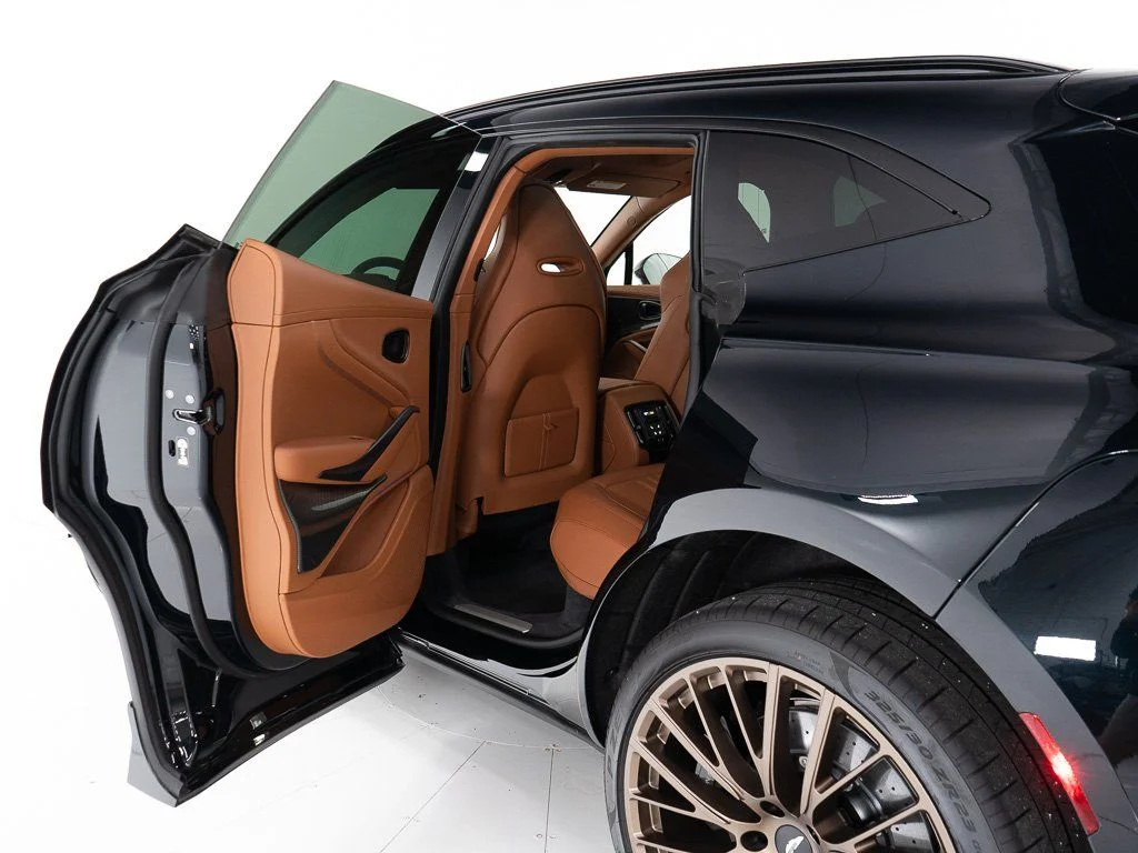 New 2026 Q Oberon Black Aston Martin 707 image 20