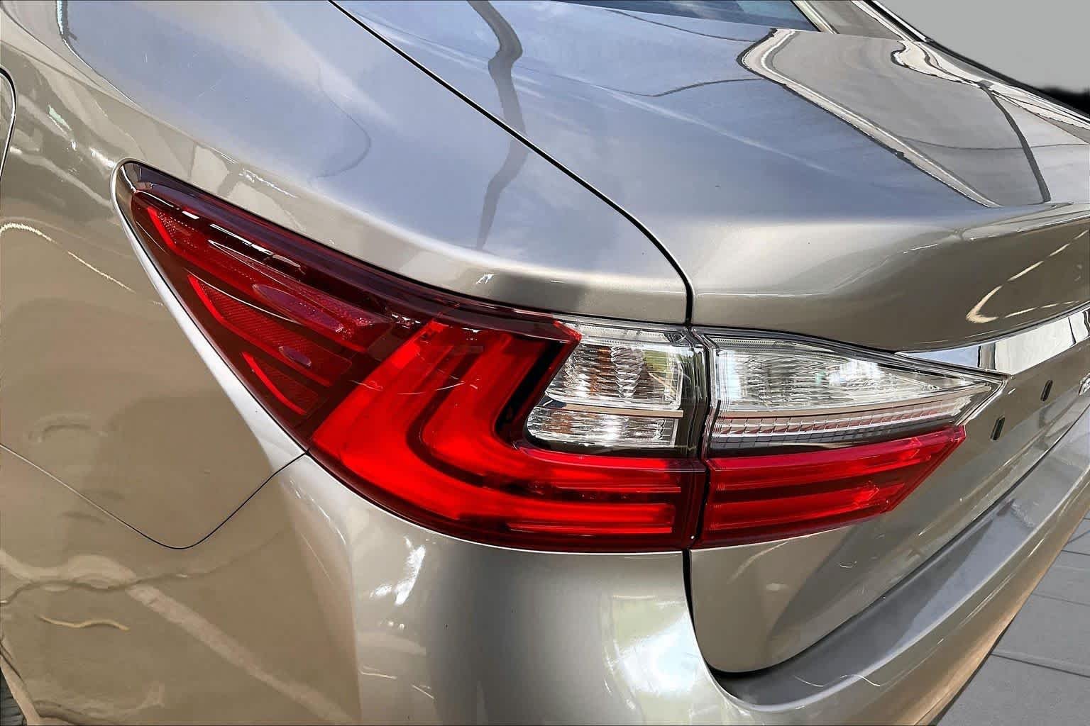 Used 2017 Atomic Silver Lexus  image 26