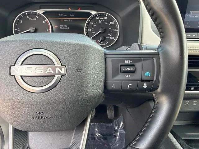 Used 2025 White Nissan SV image 27