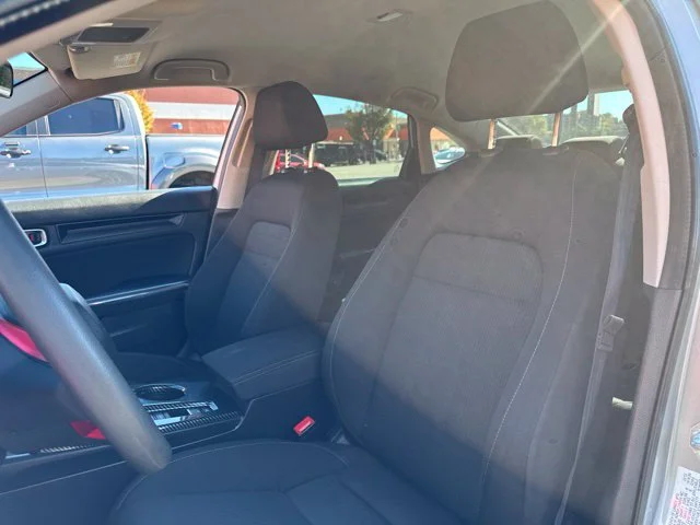 Used 2023 Silver Honda LX image 19
