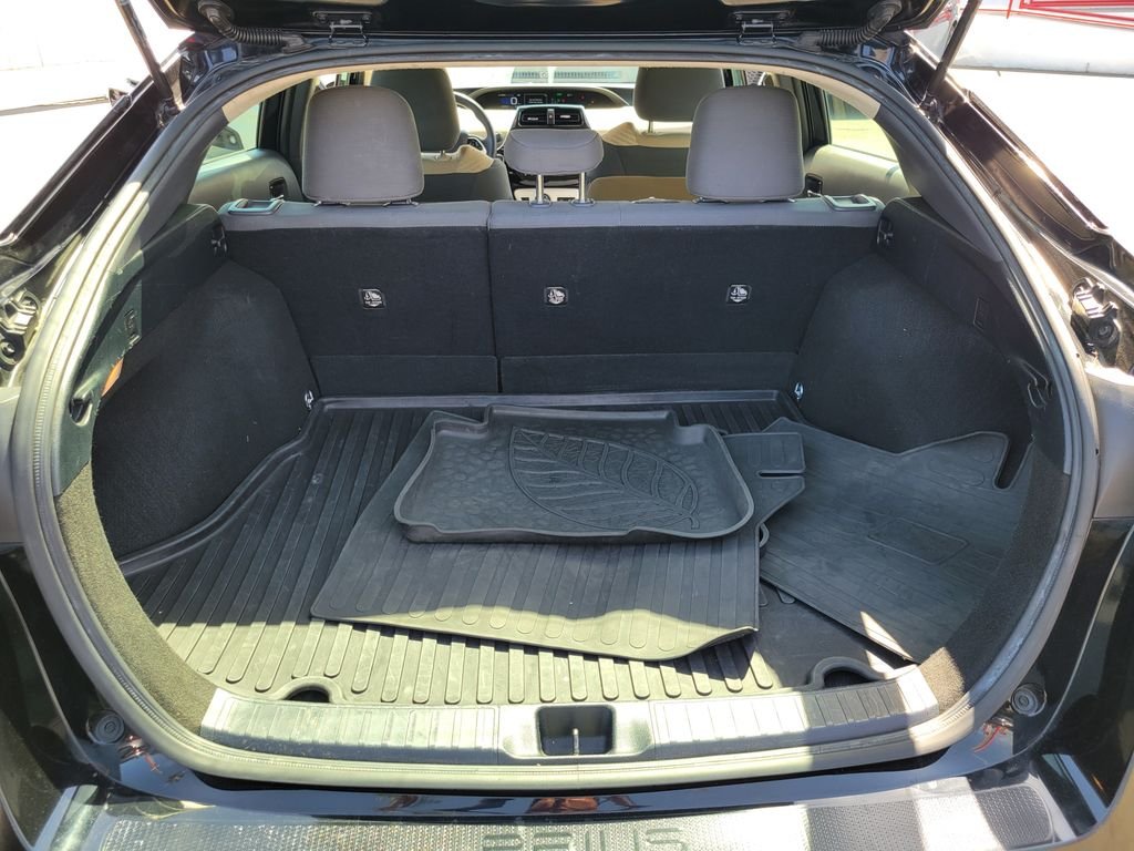 Used 2017 Black Toyota Two image 9